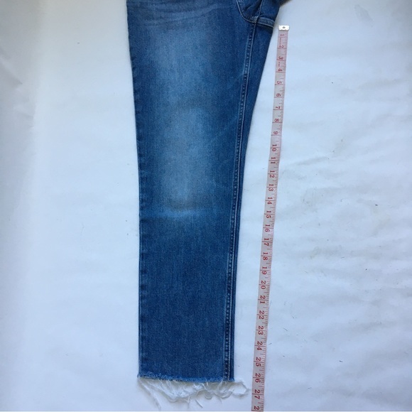 Everlane The Curvy Cheeky Jean Crop High Rise Raw Hem Blue Denim Jeans Size 29 - Picture 14 of 17